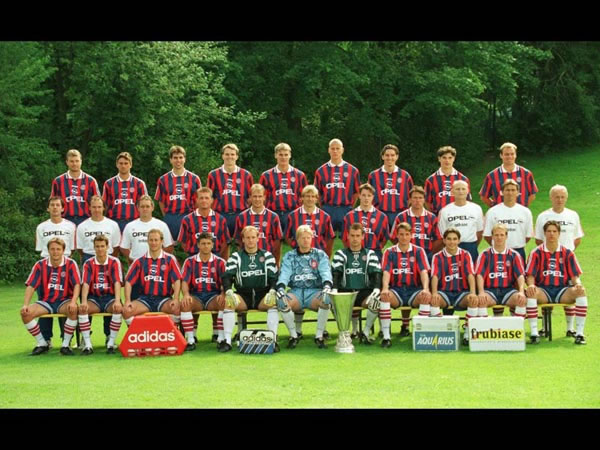 http://footbik.narod.ru/foto_clubs/izo/BAYERN_MUNCHEN_1996_jpg.jpg